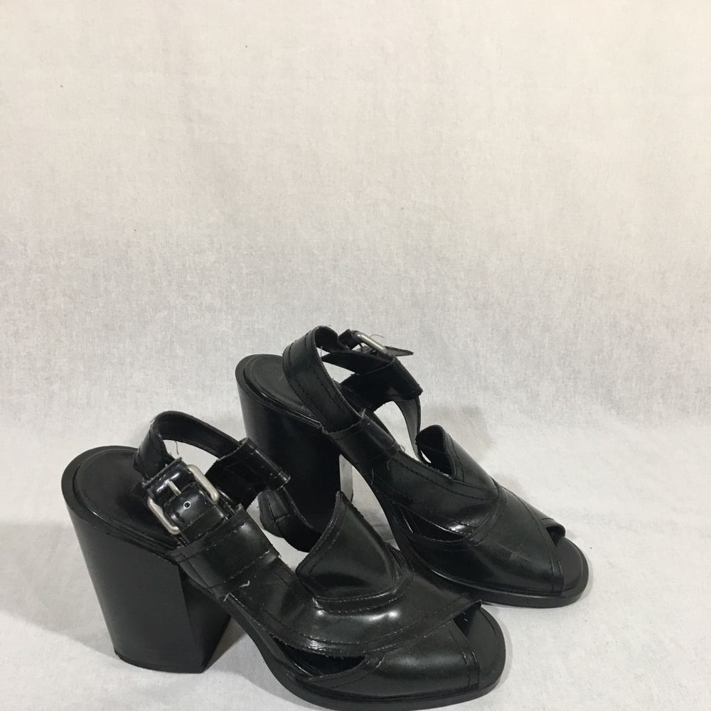 chunky scrappy goodness 🖤 these are EXTRA cool !